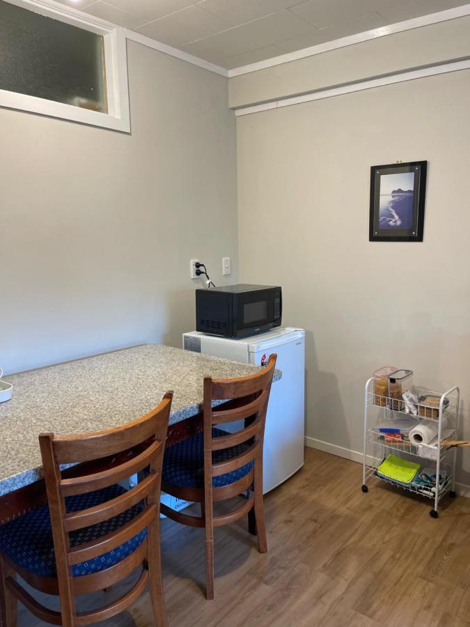 Swanson-Waitakere Stay In Scenic Sunrise โอ๊คแลนด์ ภายนอก รูปภาพ